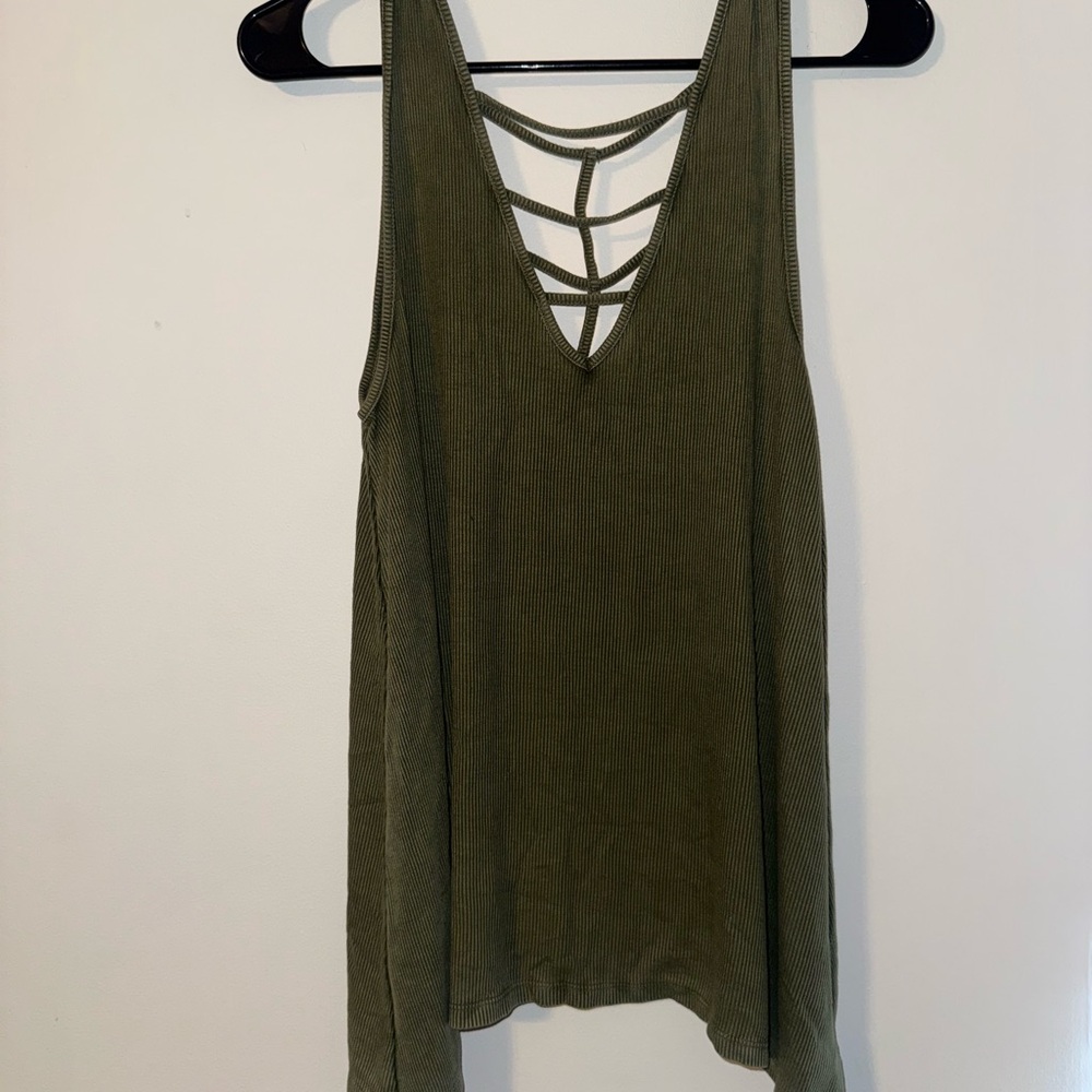 American Eagle Soft & Sexy Rib V-Neck Tank – Olive Green Strappy Back (Size M)
